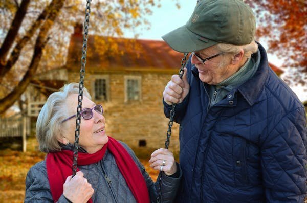 Trouver la mutuelle senior en ligne qui vous convient parfaitement